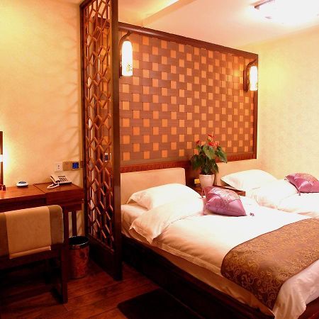 Lijiang Shishan Zhuyuan Hotel Екстер'єр фото
